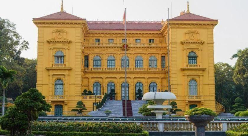 เรดดอร์ซ ใกล้ถนนเลวานเลือง Hotel ฮานอย ภายนอก รูปภาพ