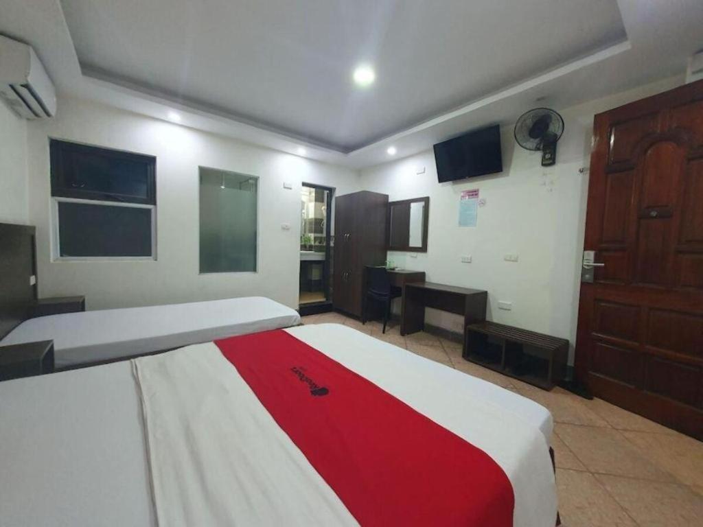 เรดดอร์ซ ใกล้ถนนเลวานเลือง Hotel ฮานอย ภายนอก รูปภาพ