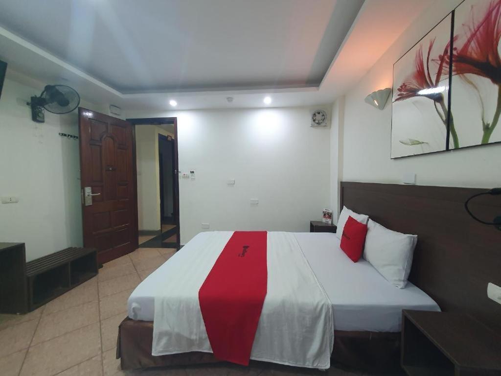 เรดดอร์ซ ใกล้ถนนเลวานเลือง Hotel ฮานอย ภายนอก รูปภาพ